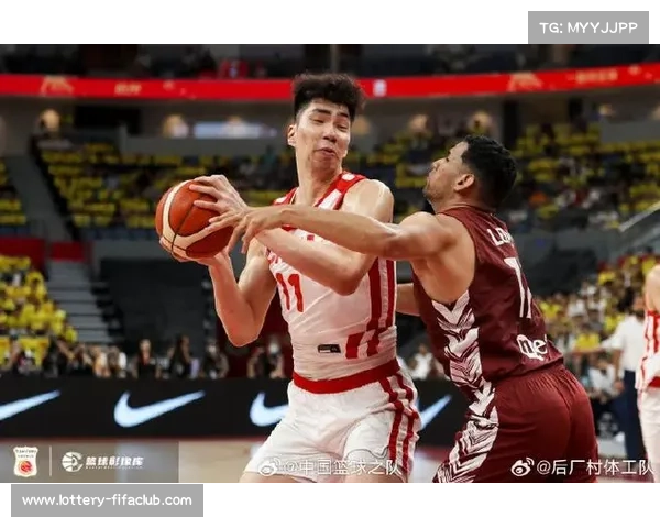 余嘉豪常规赛首秀仅得四分四板球迷调侃留洋梦碎化身蓝领中锋